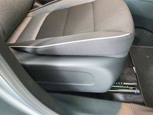 Used 2024 Chevrolet TrailBlazer LS image 39