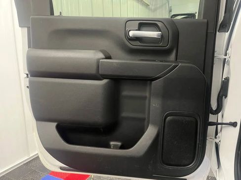 Used 2023 Chevrolet Silverado 2500 Custom w/ Custom Convenience Package AWD/4WD image 13