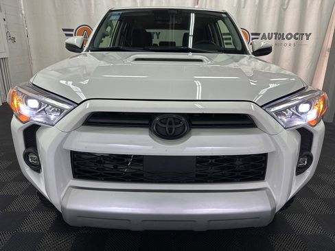 Used 2023 Toyota 4Runner TRD Off-Road image 4
