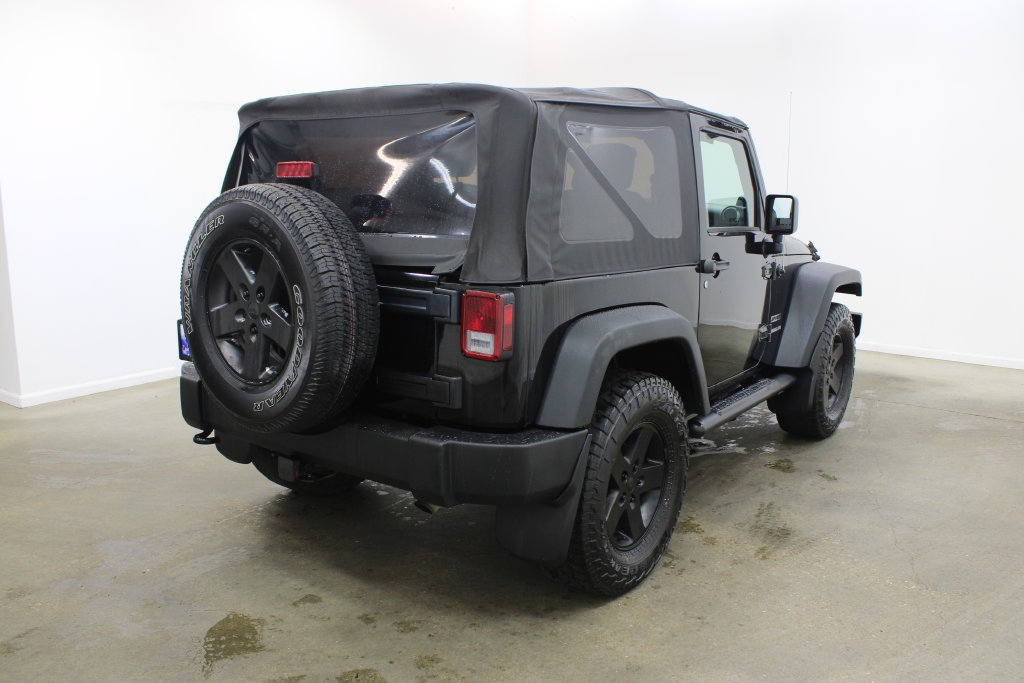 Used 2013 Jeep Wrangler Sport AWD/4WD image 5