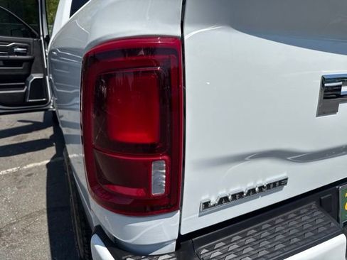 Used 2026 RAM 2500 Laramie AWD/4WD image 37