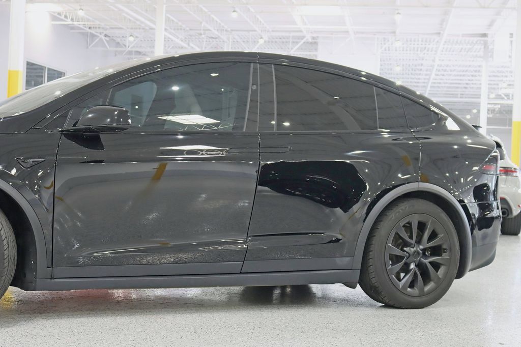 Used 2022 Tesla Model X Plaid AWD/4WD image 3