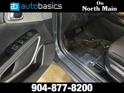 Used 2020 Kia Soul LX image 8