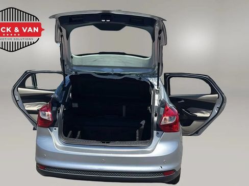 Used 2013 Ford Focus Electric Hatchback FWD image 36