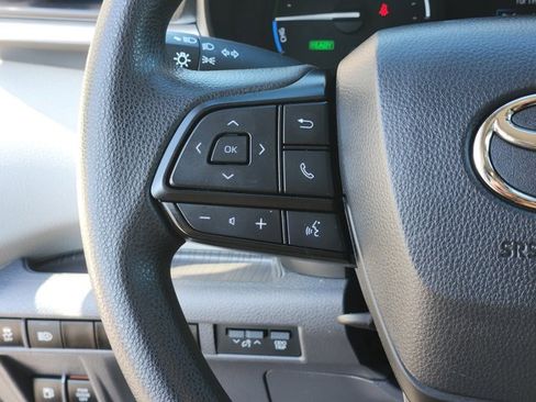 Used 2022 Toyota Sienna LE image 27