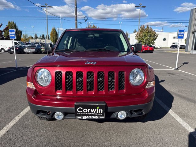 Used 2011 Jeep Patriot Latitude AWD/4WD image 5