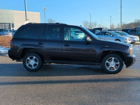 Used 2008 Chevrolet TrailBlazer LT w/ Sun And Sound Package image 9