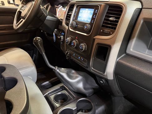 Used 2014 RAM 2500 Tradesman w/ Chrome Appearance Group AWD/4WD image 2