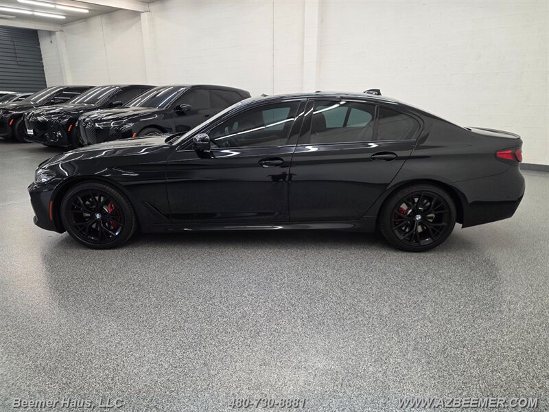 Used 2023 BMW 530i w/ M Sport Package RWD image 4