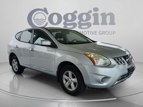 Used 2013 Nissan Rogue S w/ Special Edition Pkg AWD/4WD image 7