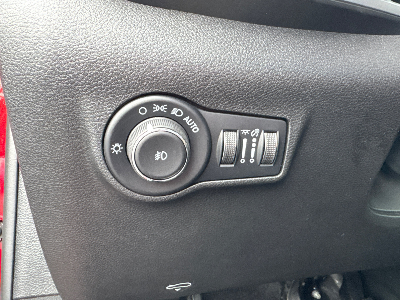 New 2026 Jeep Compass Limited w/ Sun, Sound & Navigation Group AWD/4WD image 16