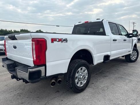 Used 2023 Ford F350 XLT w/ FX4 Off-Road Package AWD/4WD image 4
