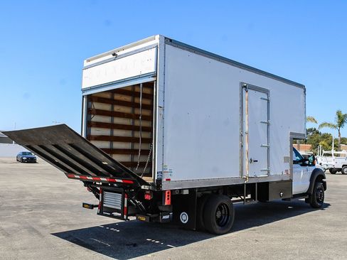 Used 2015 Ford F550 2WD Regular Cab Super Duty image 19