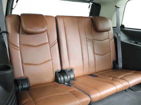 Used 2016 Cadillac Escalade Premium AWD/4WD image 36