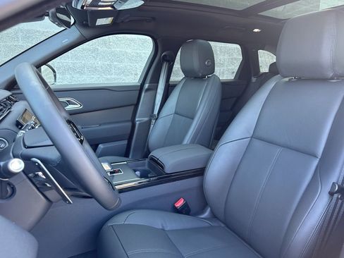 New 2025 Land Rover Range Rover Velar Dynamic SE image 11