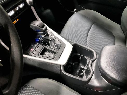 Used 2022 Toyota RAV4 LE image 14