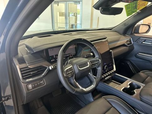 Used 2026 GMC Acadia Denali w/ Super Cruise Package AWD/4WD image 9