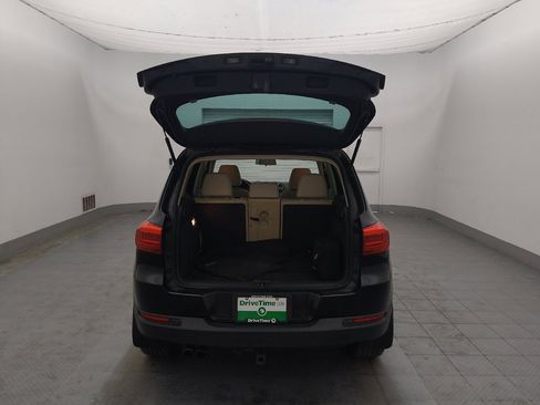 Used 2015 Volkswagen Tiguan SEL AWD/4WD image 29