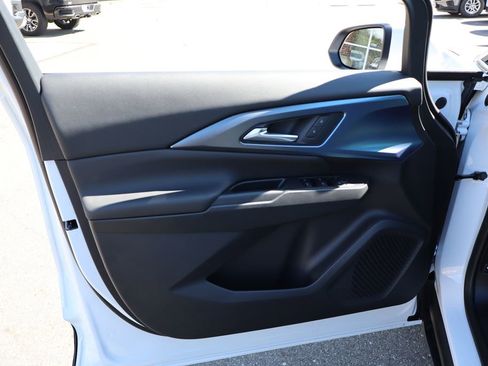 New 2026 Chevrolet Equinox EV LT image 9