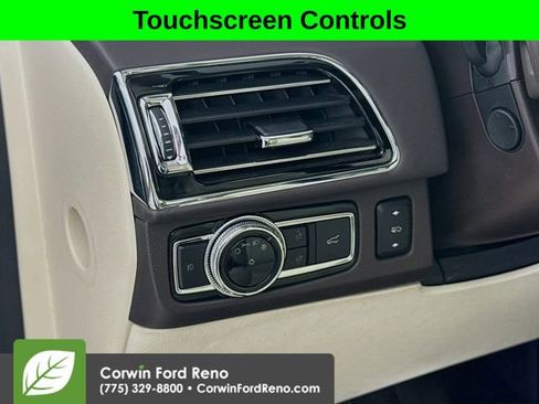 Used 2020 Lincoln Navigator Black Label w/ Cargo Convenience Package AWD/4WD image 10