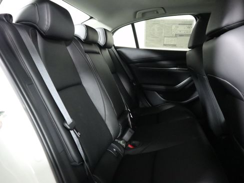 New 2026 MAZDA MAZDA3 2.5 S Sedan w/ Preferred Pkg image 18