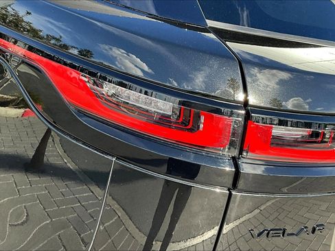 Used 2023 Land Rover Range Rover Velar R-Dynamic S image 29