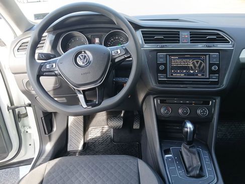 Used 2020 Volkswagen Tiguan S image 13