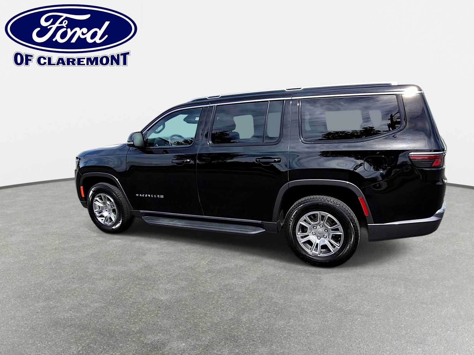 Used 2022 Jeep Wagoneer Series I AWD/4WD image 5