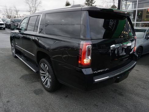 Used 2018 GMC Yukon XL Denali w/ Denali Ultimate Package image 9
