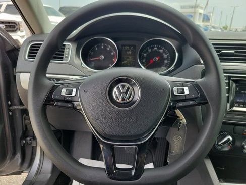 Used 2018 Volkswagen Jetta S FWD image 11