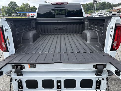 New 2026 GMC Sierra 1500 Denali w/ Technology Package AWD/4WD image 19