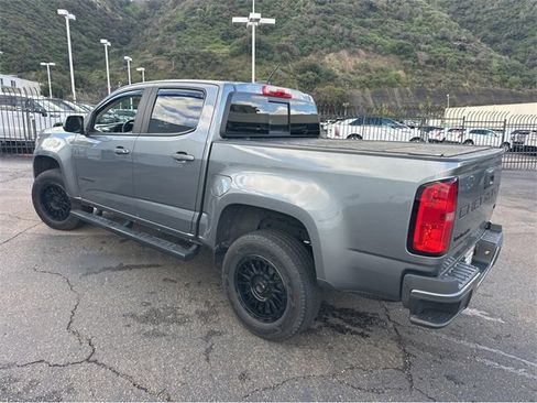 Used 2021 Chevrolet Colorado LT w/ LT Convenience Package image 3