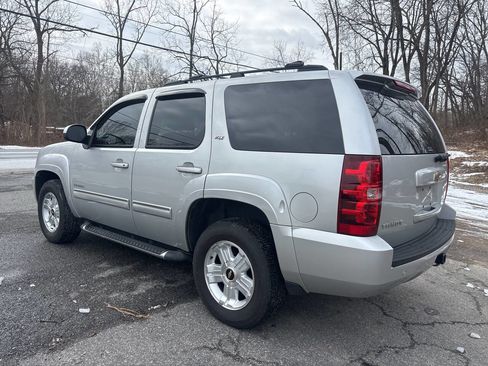 Used 2010 Chevrolet Tahoe LT w/ Luxury Package image 16