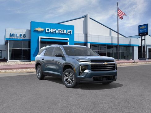 New 2026 Chevrolet Traverse LT image 1