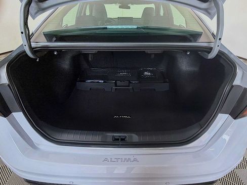 Used 2025 Nissan Altima 2.5 SR w/ SR Premium Package FWD image 23