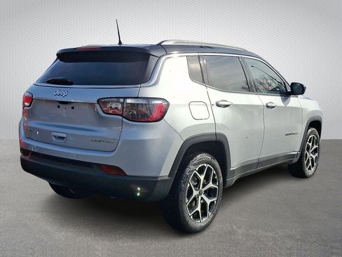 New 2026 Jeep Compass Limited image 4