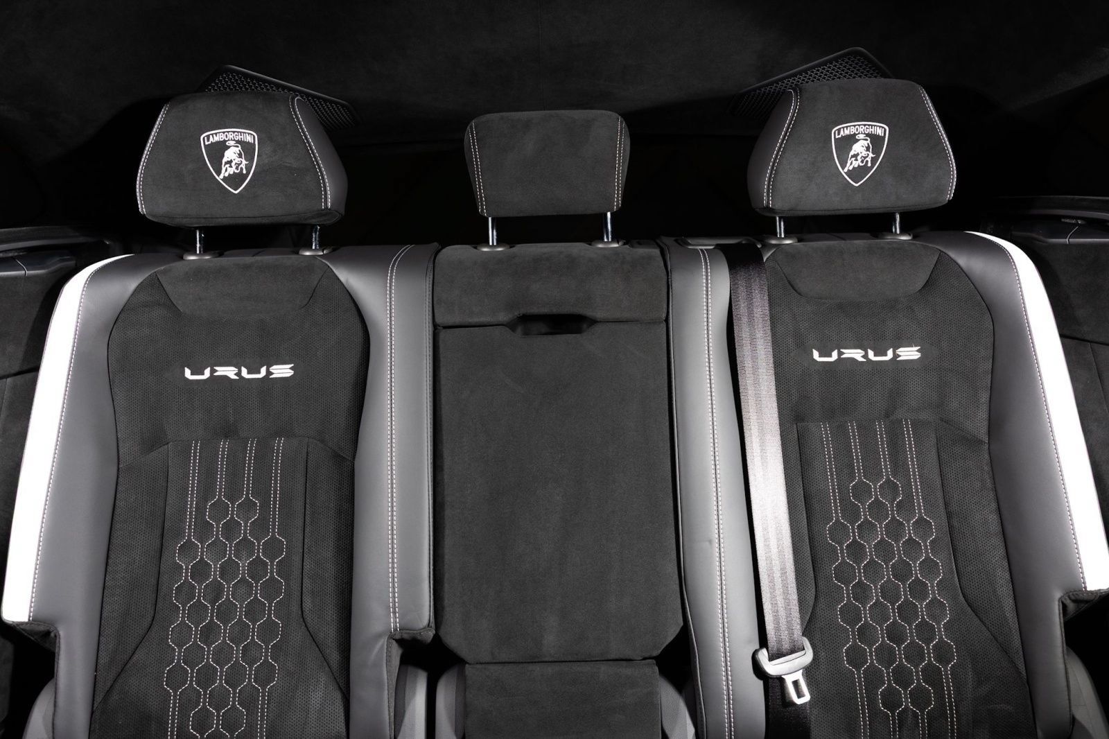 Used 2024 Lamborghini Urus Performante AWD/4WD image 7