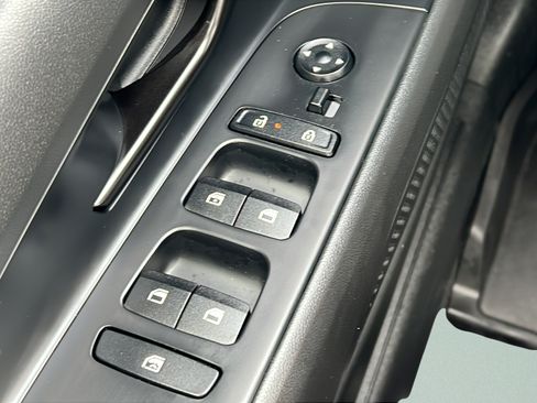 Certified 2025 Hyundai Elantra Sport FWD image 20