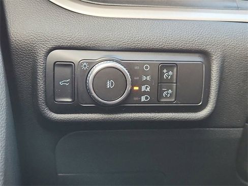 Used 2023 Ford Explorer XLT w/ Equipment Group 202A image 17