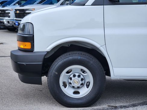 New 2025 Chevrolet Express 3500 Extended w/ Driver Convenience Package image 5