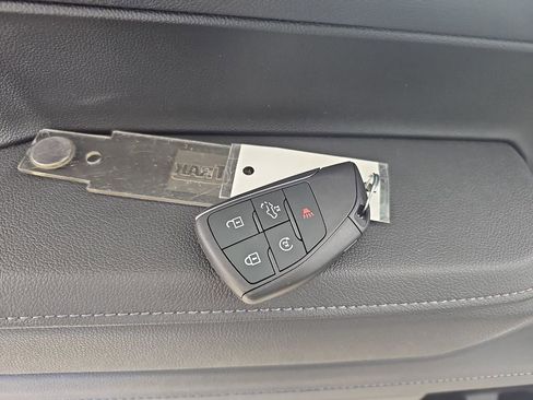 Certified 2025 GMC Sierra 1500 Elevation image 40