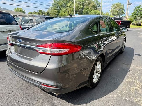 Used 2017 Ford Fusion S FWD image 7