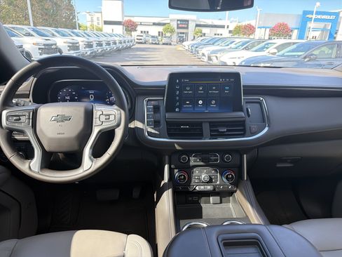Used 2023 Chevrolet Tahoe Z71 AWD/4WD image 30