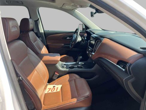 Used 2020 Chevrolet Traverse High Country w/ LPO, Floor Liner Package image 10
