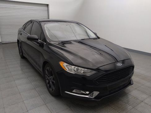 Used 2018 Ford Fusion SE w/ Equipment Group 201A image 13