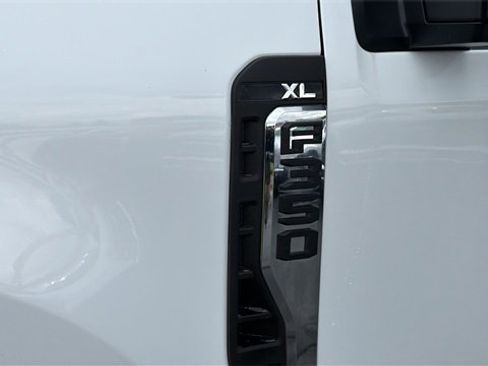 Used 2024 Ford F350 XL image 11