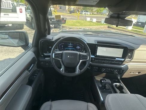 Used 2024 Chevrolet Silverado 1500 RST w/ Convenience Package II AWD/4WD image 27