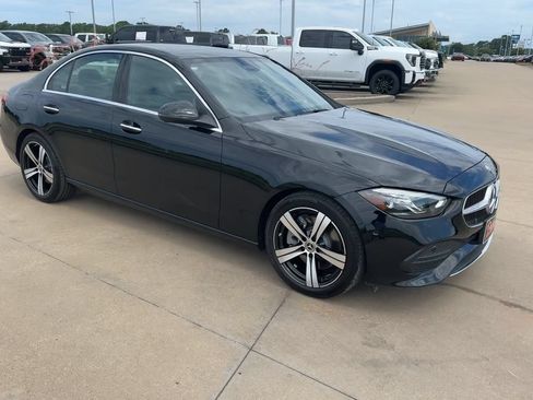 Used 2025 Mercedes-Benz C 300 4MATIC Sedan image 3