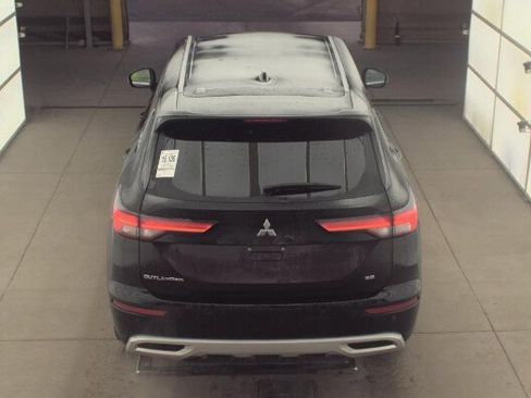 Used 2024 Mitsubishi Outlander SE image 7