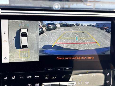 Used 2024 Subaru Solterra Touring image 20